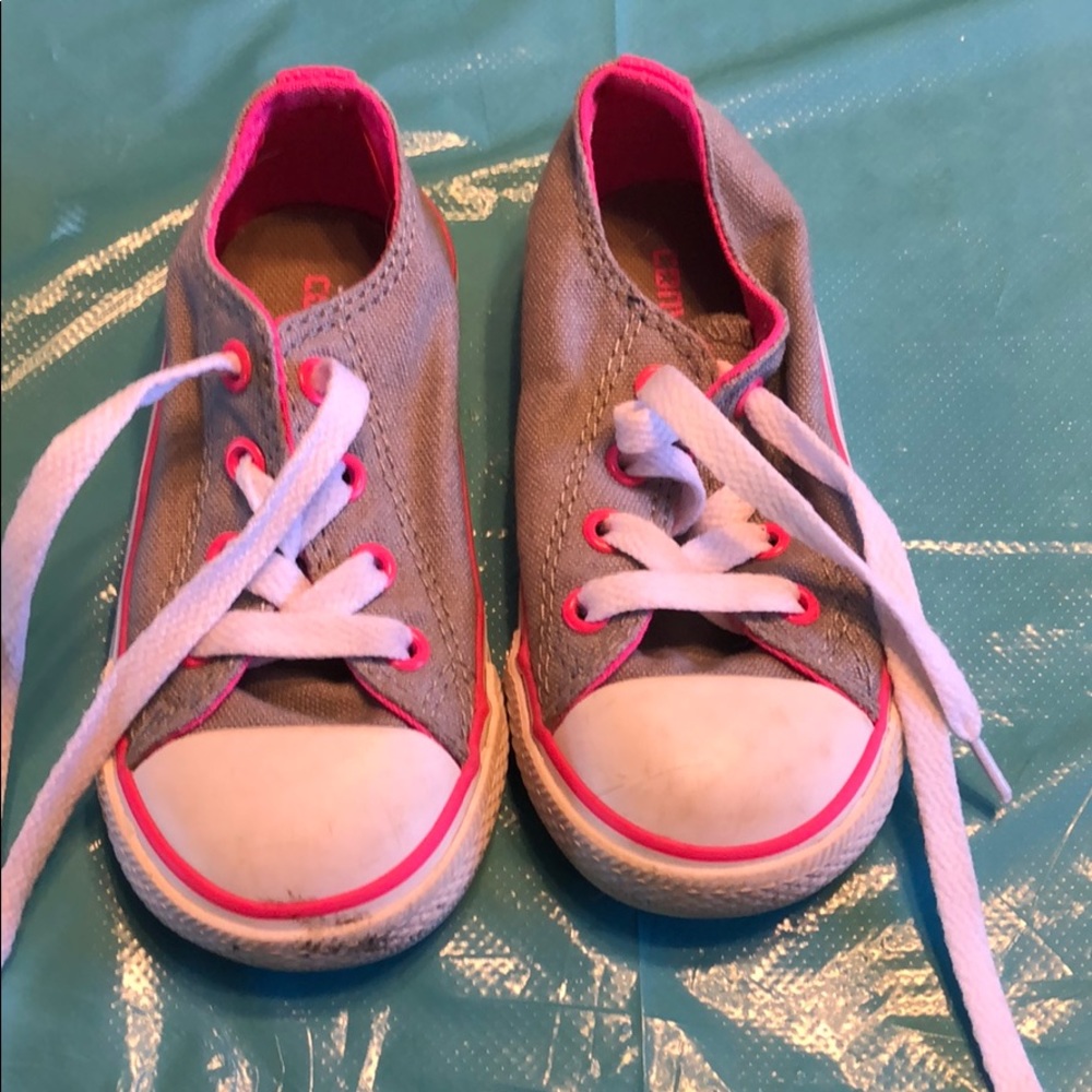 Girls converse